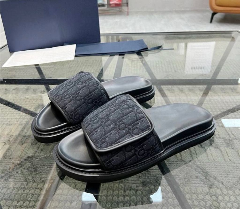 Dior sliders