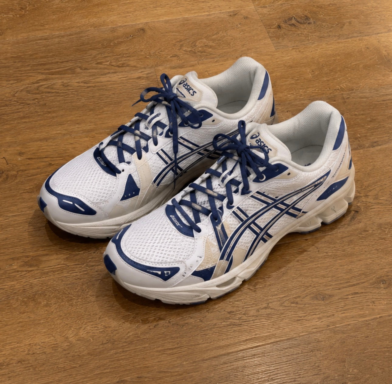 ASICS