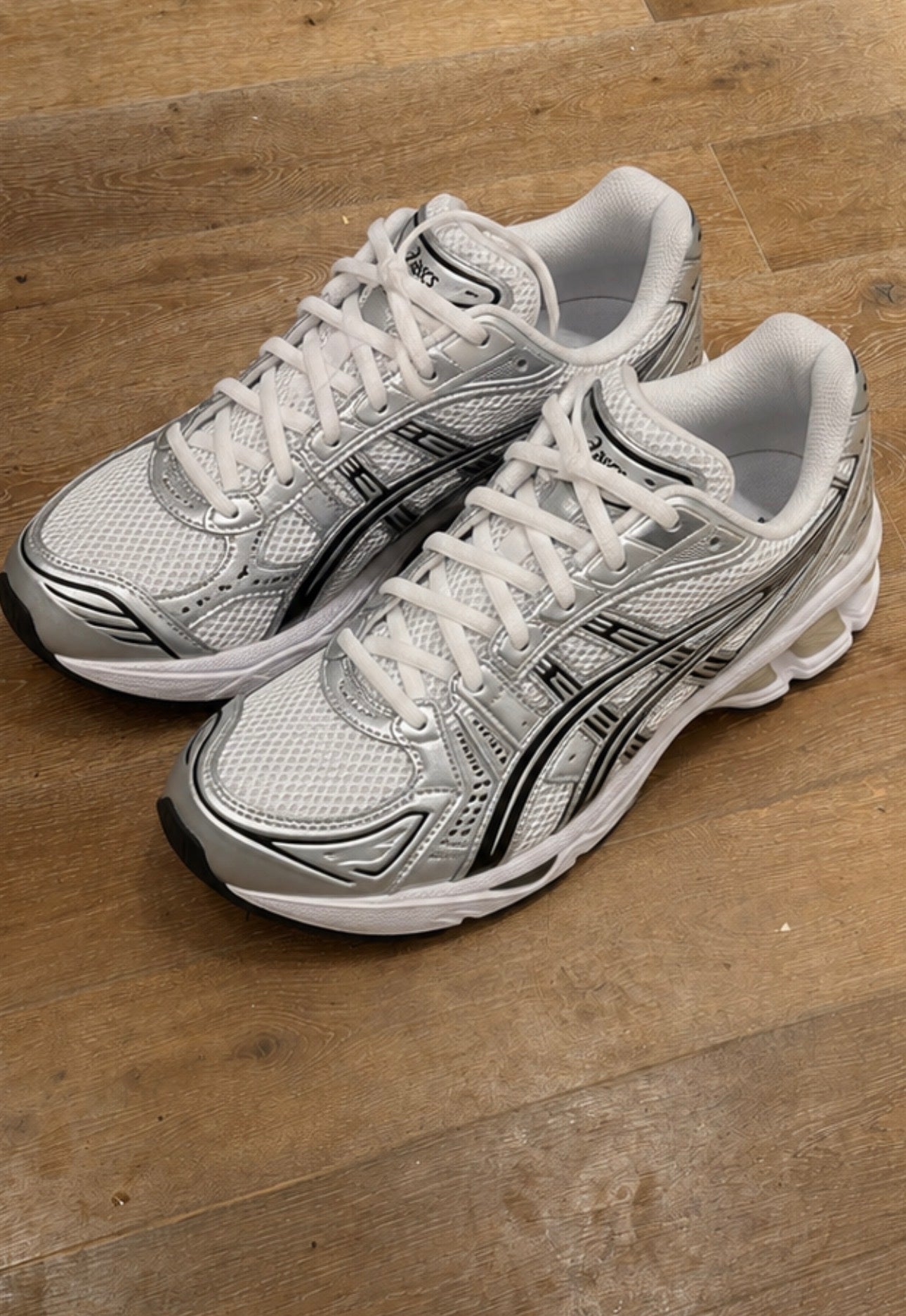 ASICS