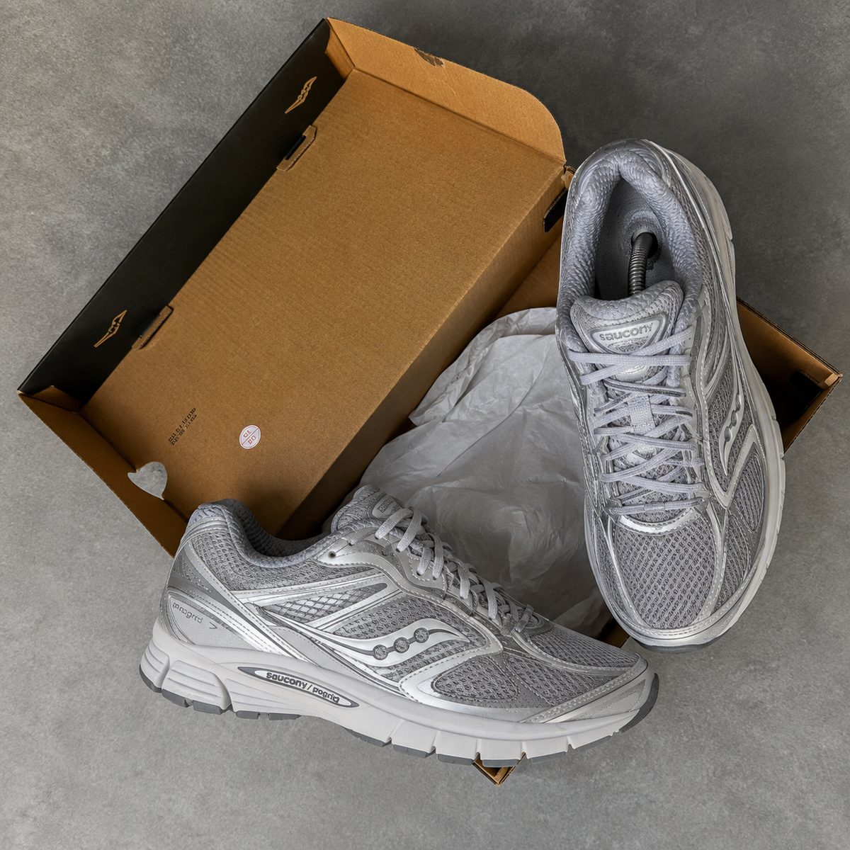 Saucony grey and silver