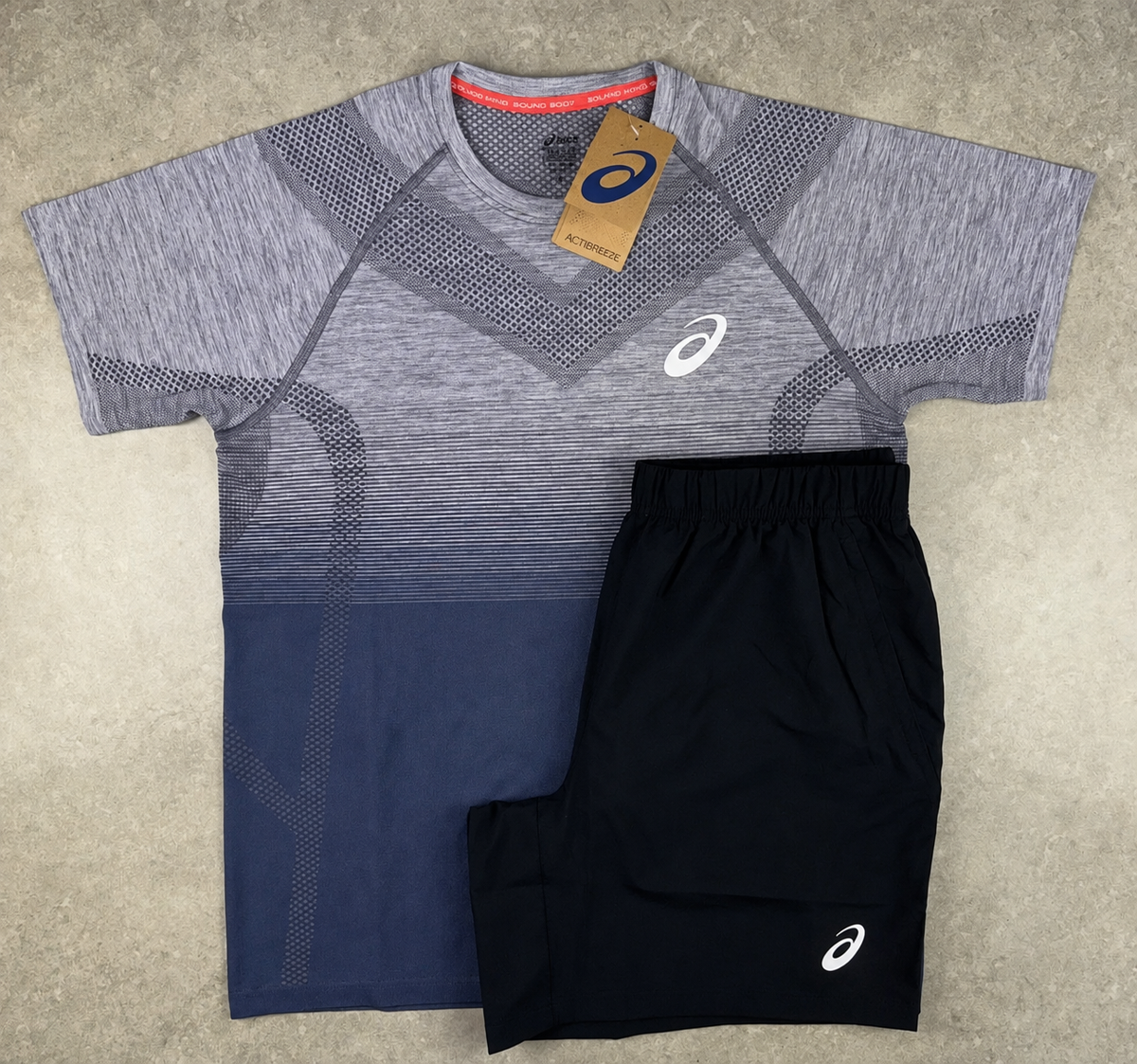 ASICS set