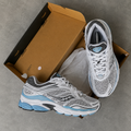 Sauconey white and light blue